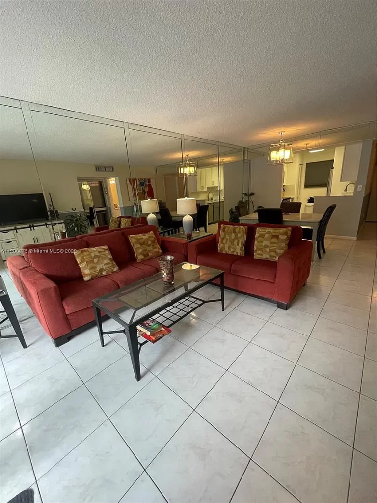 201 178th Dr APT 223, Sunny Isles Beach, FL 33160 4 2028d9e7b631ae1cdbfdc525365e3bc8 uncropped scaled within 1536 1152