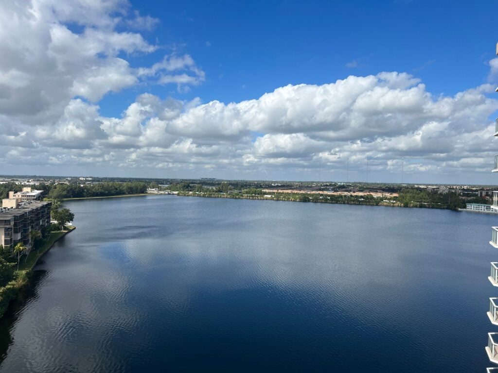 1301 NE Miami Gardens, Unit 1522W, Miami 3 63e0bf5e11b8738302c206f2 сдщыув p 2000