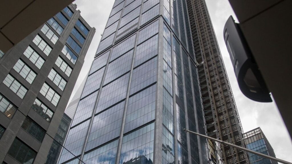 BLACKROCK HQ 18 1684344074903 1684344104792