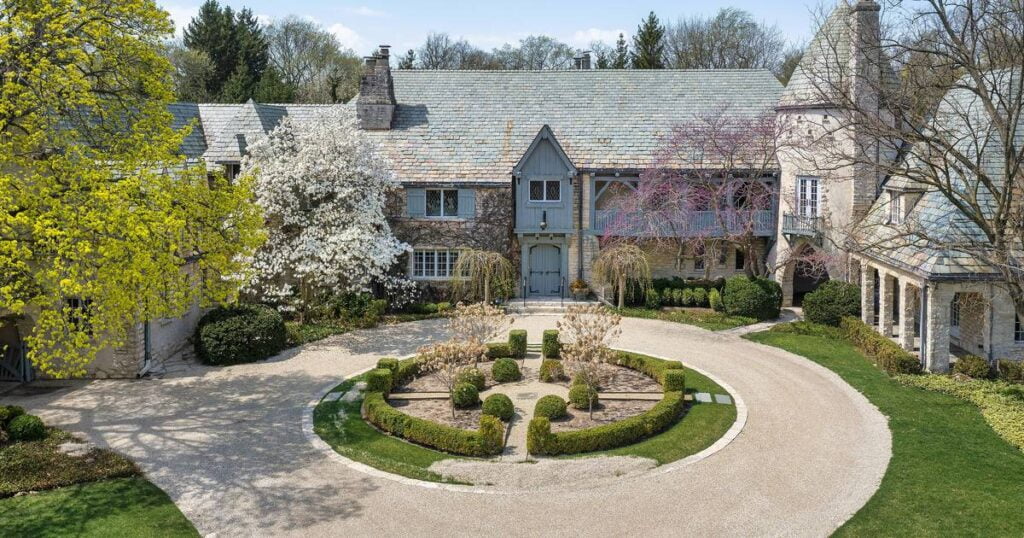 Winnetka-area mansion listed for $5M 8 SJWAITNKGJERHCPDPBTDV3FZBI