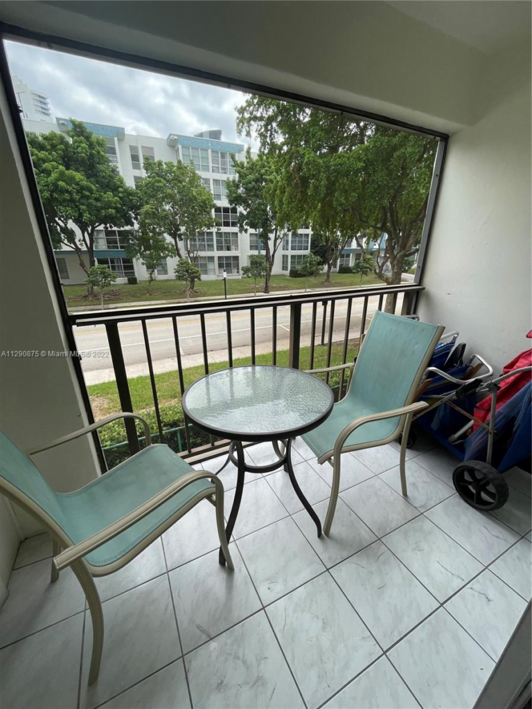 63f2a356327ae95ee49f716b closed