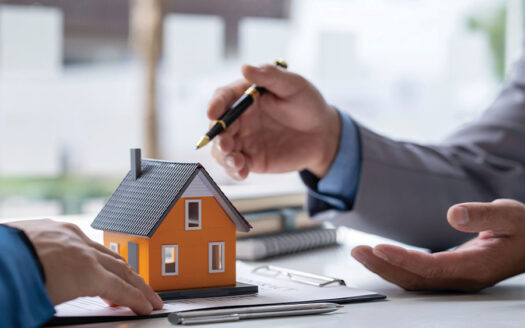 Stock RealEstateInvest 01 adobe