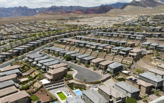 18359866 web1 POPBOOM AUG13 23 01