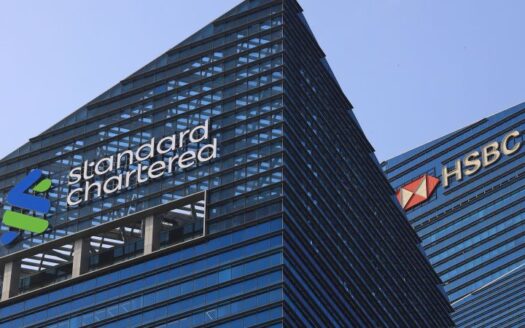 231030064819 standard chartered hsbc 101223