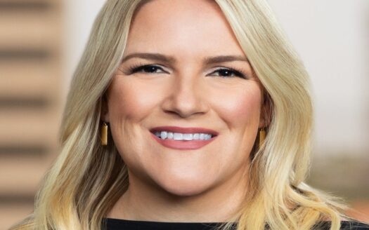 71128439007 christy erin hi