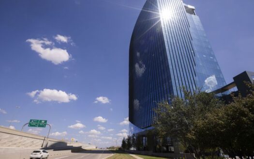 AU4AWVLV4FE2JLM2PQQXKV3XXI