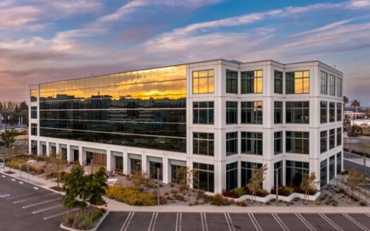 OCR L REALBRIEFS LINK 1015 1