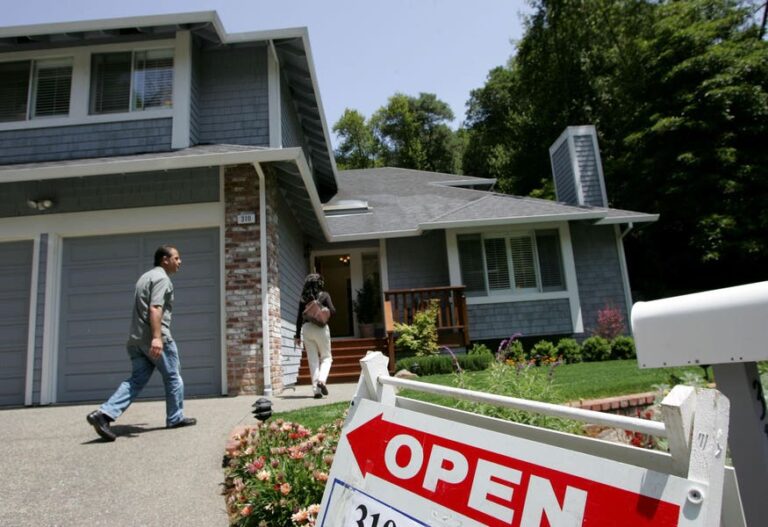 Real Estate Agents After Fixed Commissions