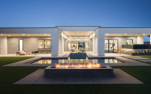 18570052 web1 copy The 6370 Wings