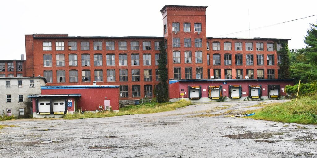 70966605007 110 chace st wyoming mills 1