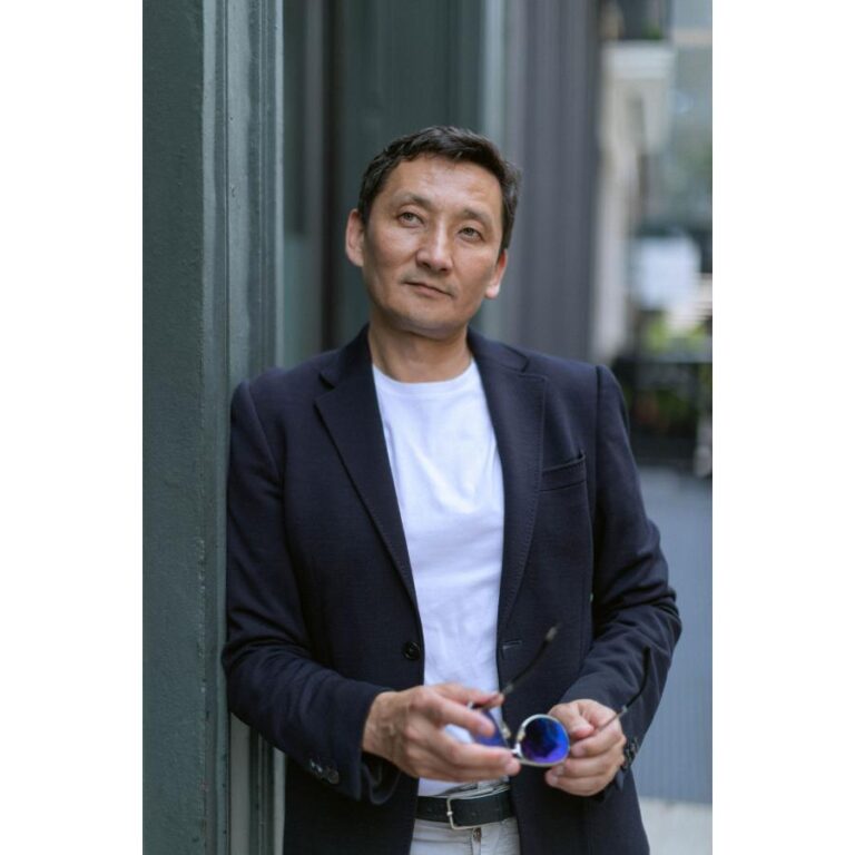 Kanat Sultanbekov on Real Estate Versus Business
