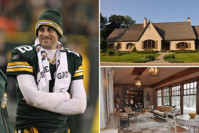 Aaron Rodgers has no plans to sell longtime Wisconsin home: source