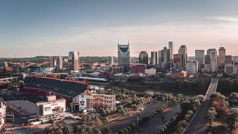 Luxury Home Buyers Are Moving to Nashville in Droves. Here’s Why. 4 Luxury Home Buyers Are Moving to Nashville in Droves. Here’s Why.