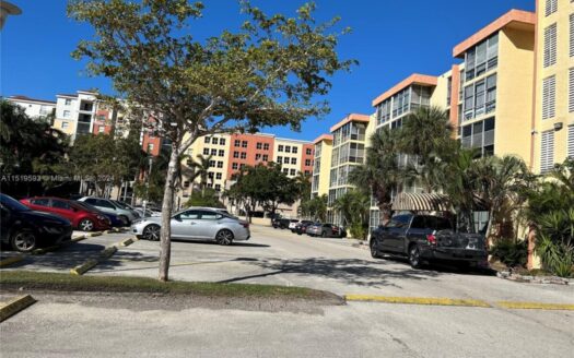 210 172 st 232 Sunny Isles Beach condo Andrey Rossin