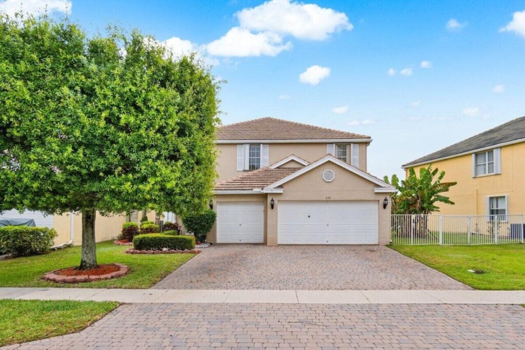 ROYAL PALM BEACH, FL 33414