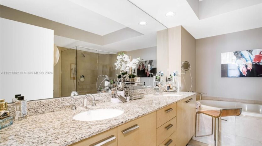magnificent condo with breathtaking ocean view interior bathroom