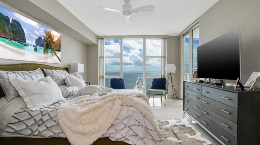 magnificent condo with breathtaking ocean view interior bedroom 5