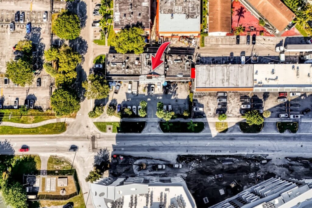 Closed Deal 2025:Long term NNN lease North Miami Beach ! 3 17010 w dixie 22 resized 1