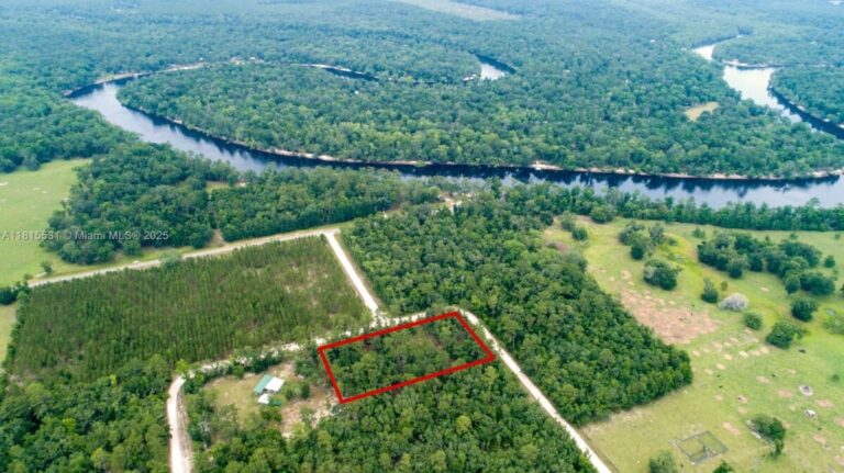 Closed deal 2025:Sold and Closed vacant 1.6 acres in Branford , Florida-dry and buildable only $25,500!!